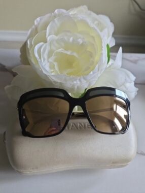 CHANEL Sunglasses with Brown Lenses Authentic With 18k Gold Plated Frames .